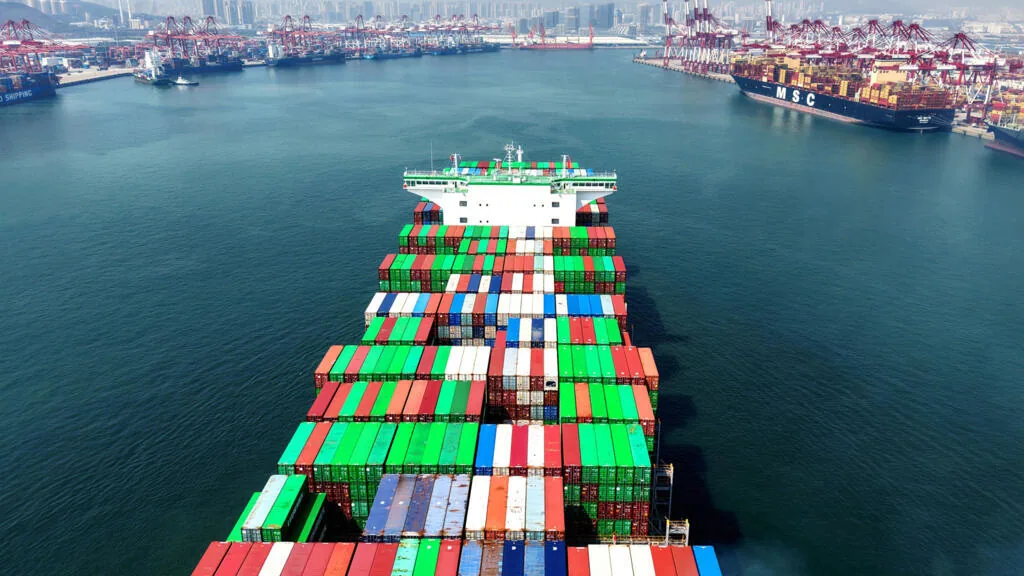 Crescimento econômico da China atinge menor nível em mais de três anos