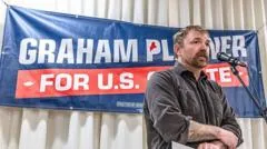 Graham Platner suspende campanha ao Senado dos EUA após acusação de agressão sexual