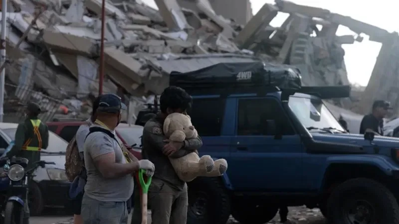 Apoio psicológico a crianças traumatizadas pelos terremotos na Venezuela