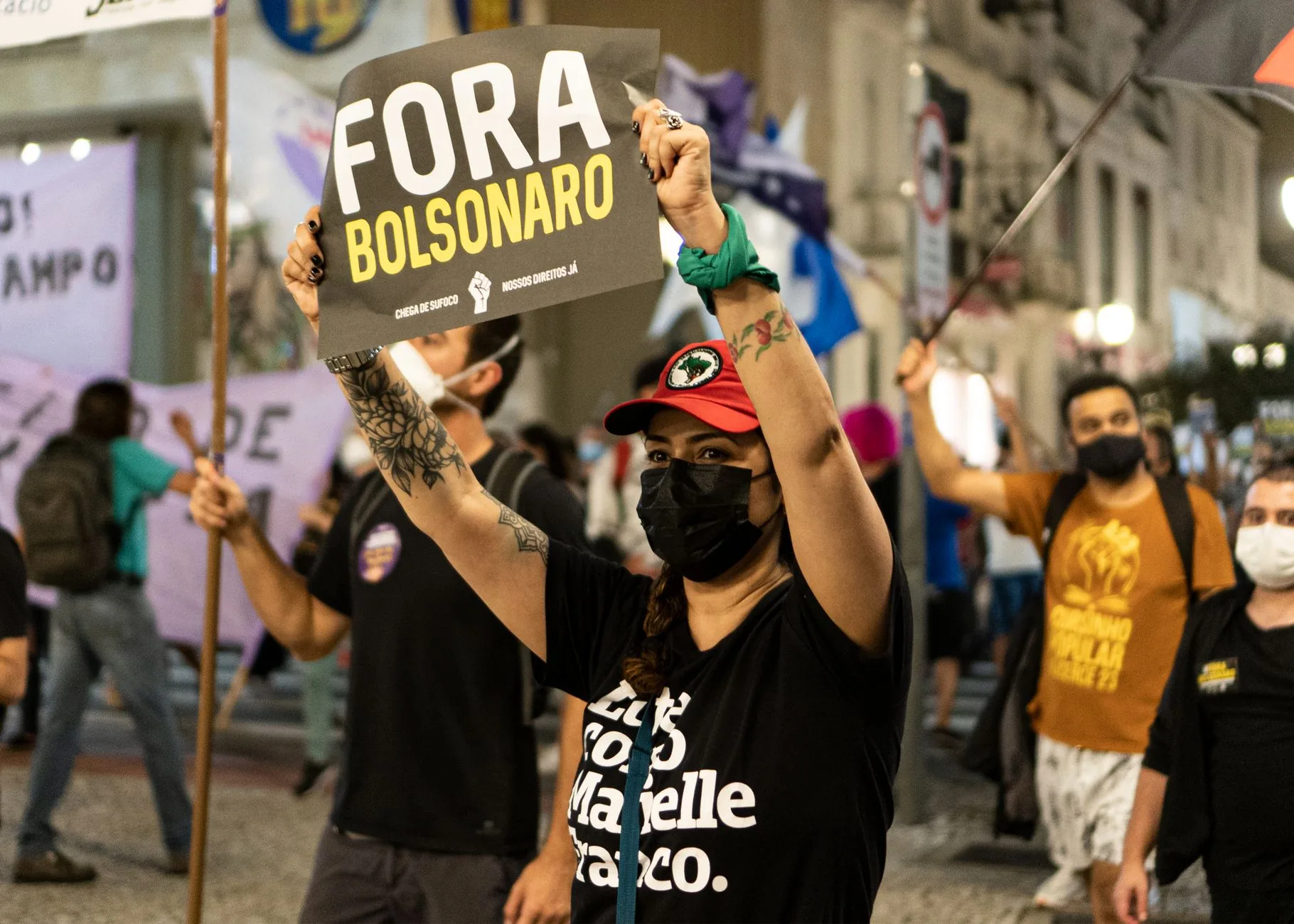 Entenda: A Crise de Imagem e os Desafios da Família Bolsonaro