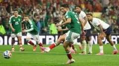 Decisões polêmicas marcam jogo entre Inglaterra e México nas oitavas da Copa do Mundo