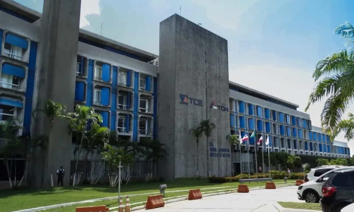 Ex-prefeito de Madre de Deus terá que devolver R$ 605 mil por irregularidades
