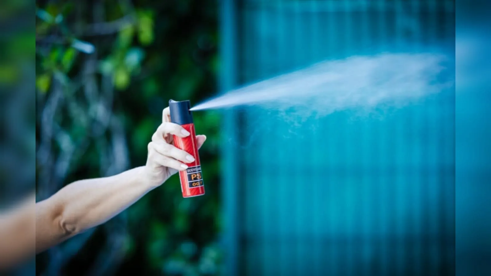 Começa a valer lei que autoriza venda de spray de pimenta para mulheres; veja regras