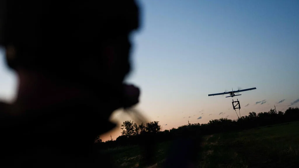 Ataques de drones ucranianos matam pelo menos 3 e ferem 5 na região de Moscou