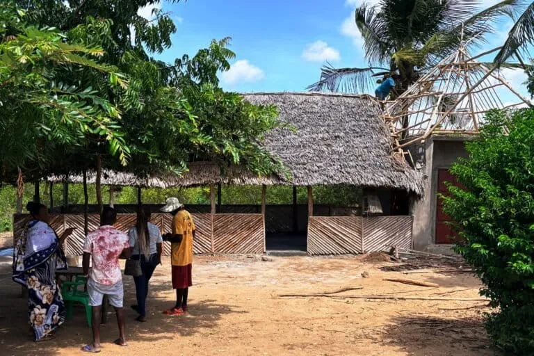 Mulheres do Litoral da África Oriental Buscam Novas Fontes de Renda