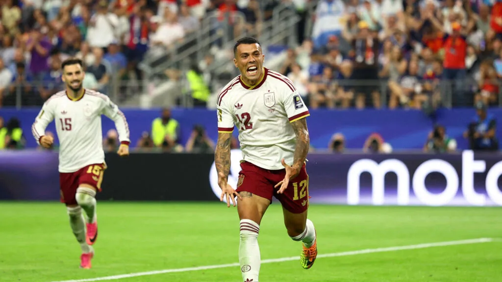 Espanha vence França e avança para a final da Copa do Mundo