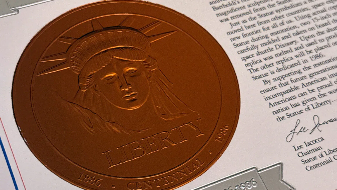 Estátua da Liberdade: Americana mais antiga a voar no espaço