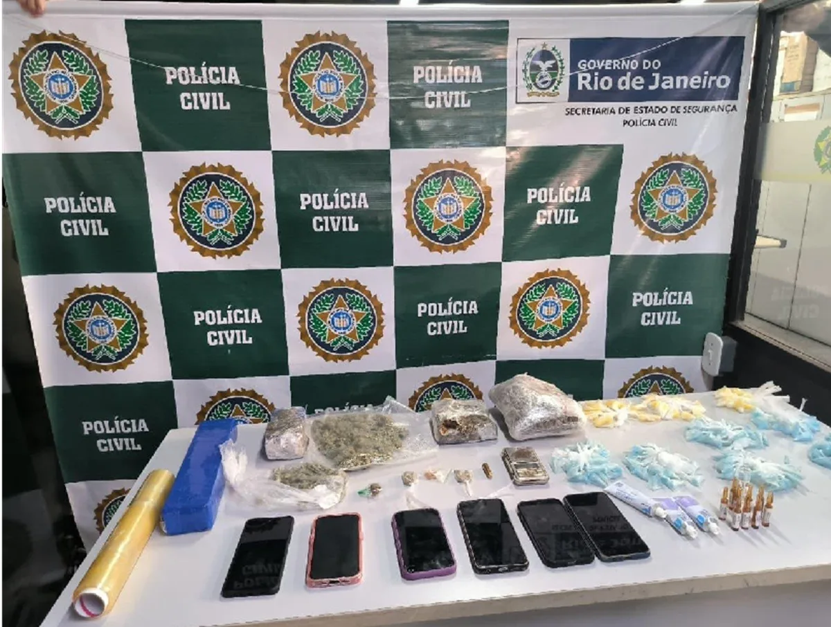 Homem é preso com ampola de fentanil, drogas e munição em operação da Polícia Civil em Campos