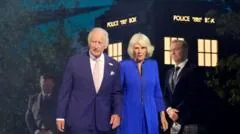 King and Queen emerge from Tardis to open Glasgow Commonwealth Games