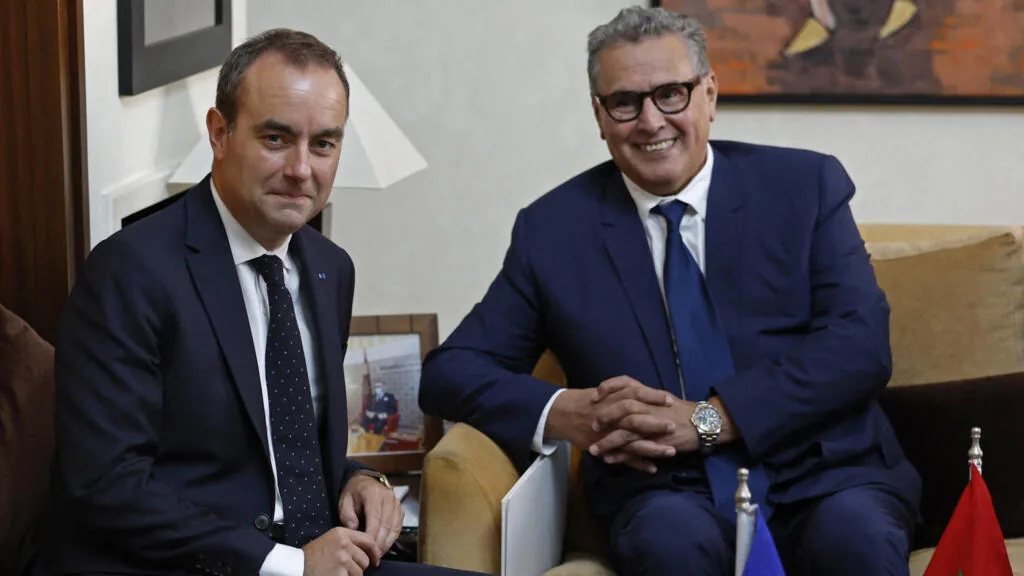 Primeiro-ministro francês visita Rabat em momento crucial para relações bilaterais
