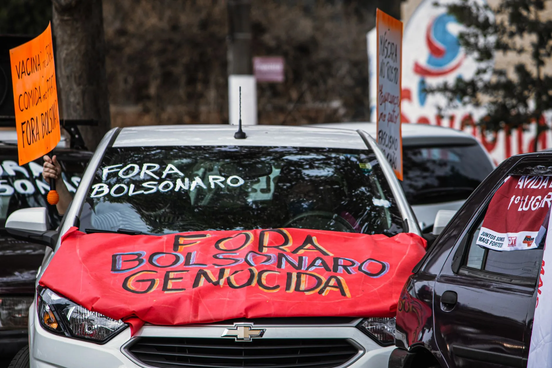Entenda: A Crise de Imagem de Flávio e Michelle Bolsonaro
