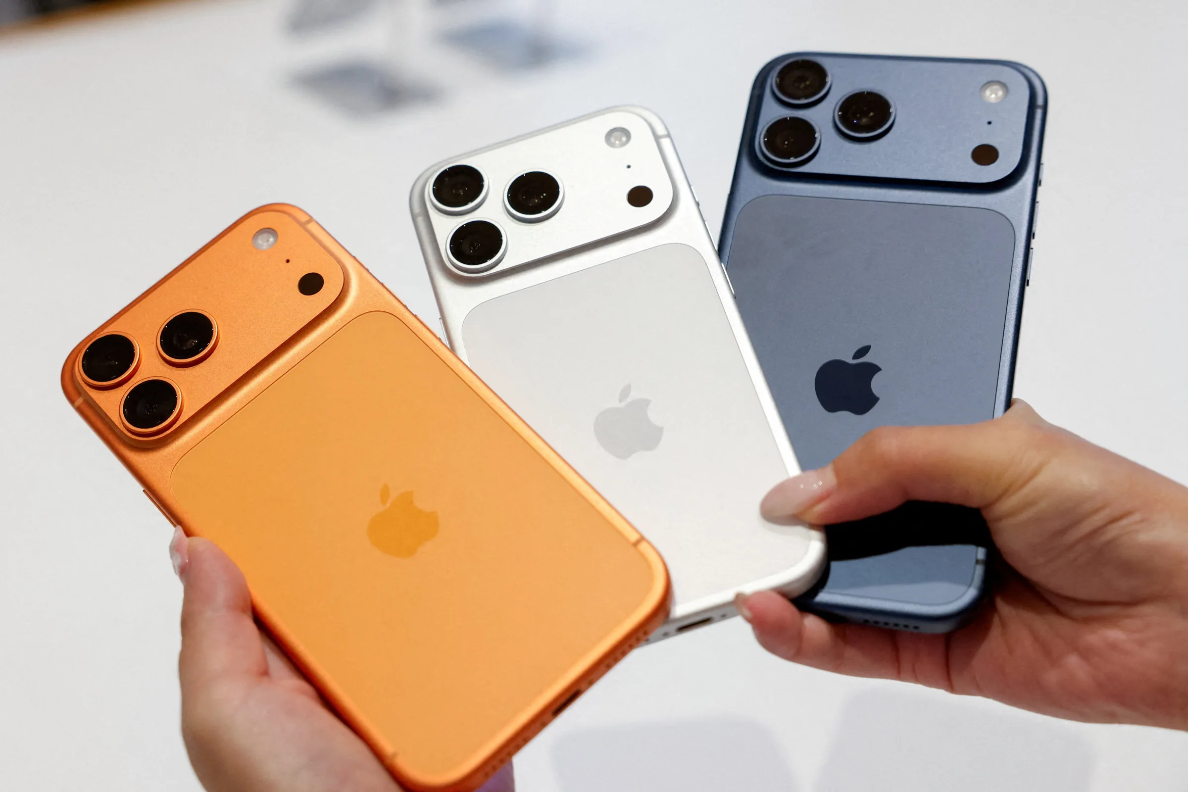 Apple chega a valer US$ 5 trilhões durante pregão e ultrapassa Nvidia