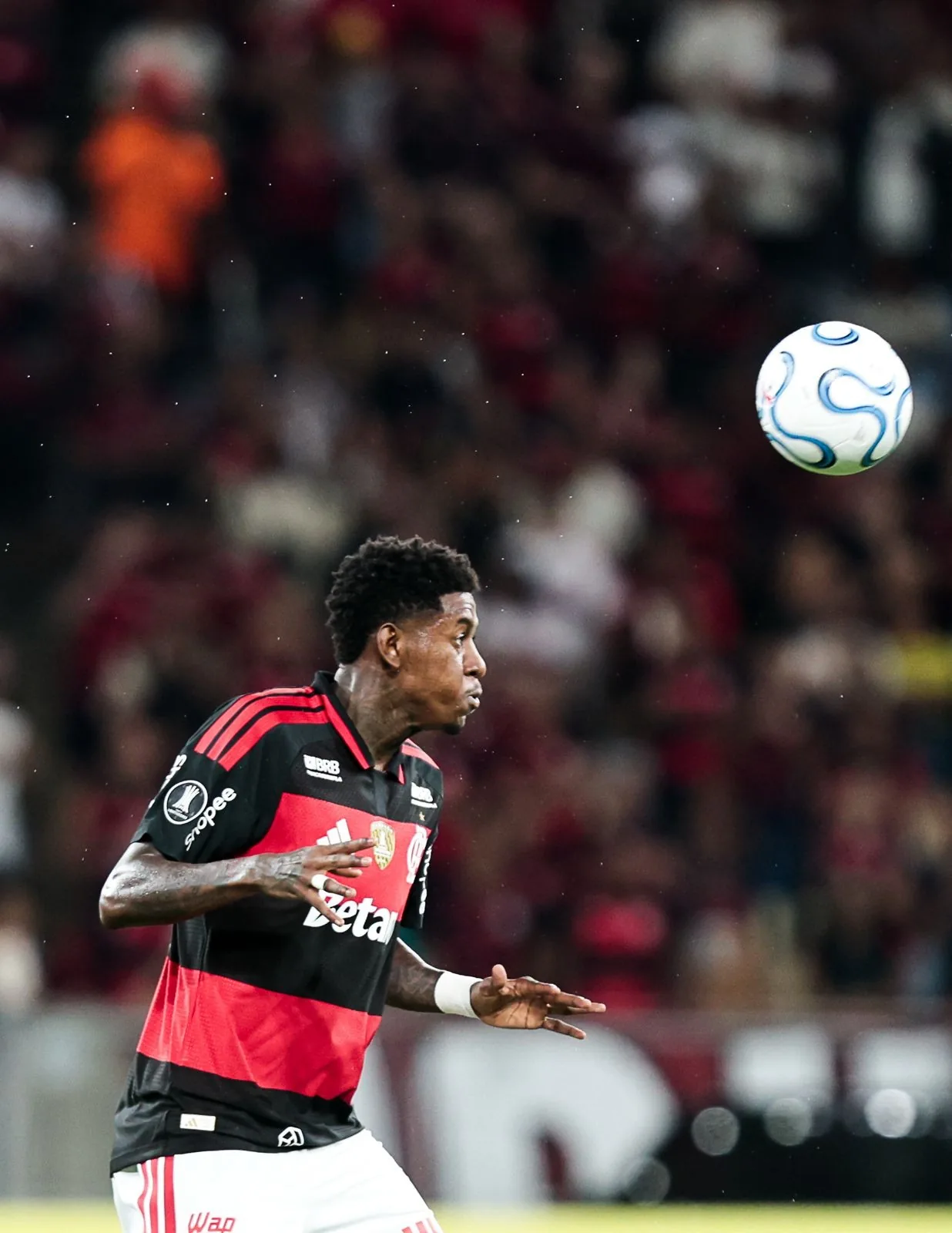 Reencontro com o Internacional pode ser decisivo para Vitão no Flamengo