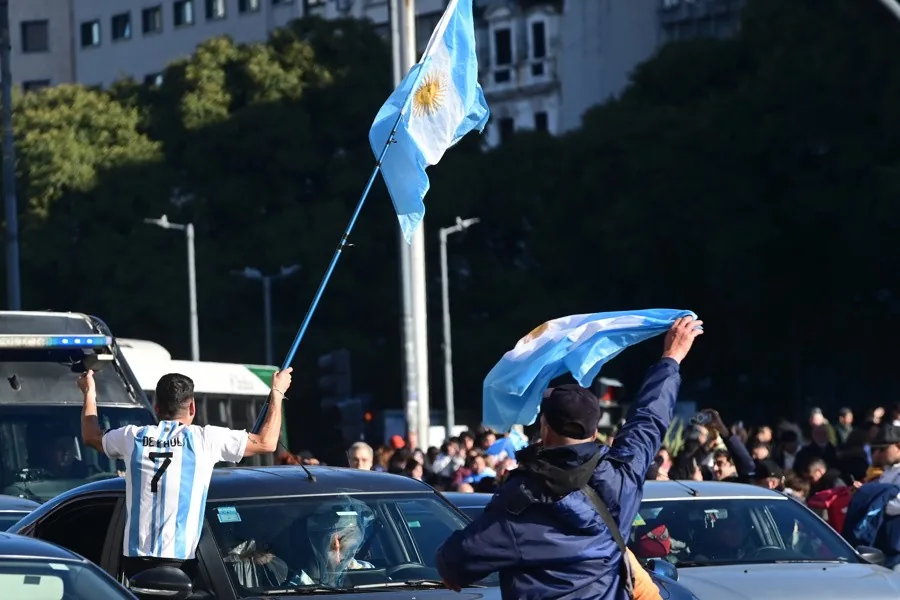 Confusão marca festa da Argentina após classificação na Copa do Mundo