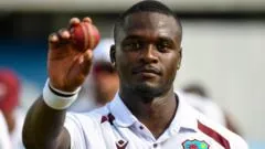 West Indies vence Paquistão e dedica vitória a Sobers