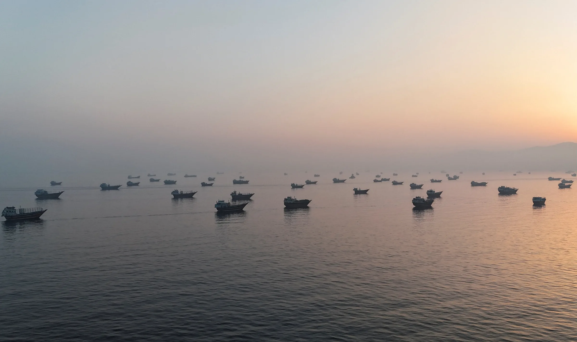 Movimento de navios no Estreito de Ormuz diminui amid escalada entre EUA e Irã