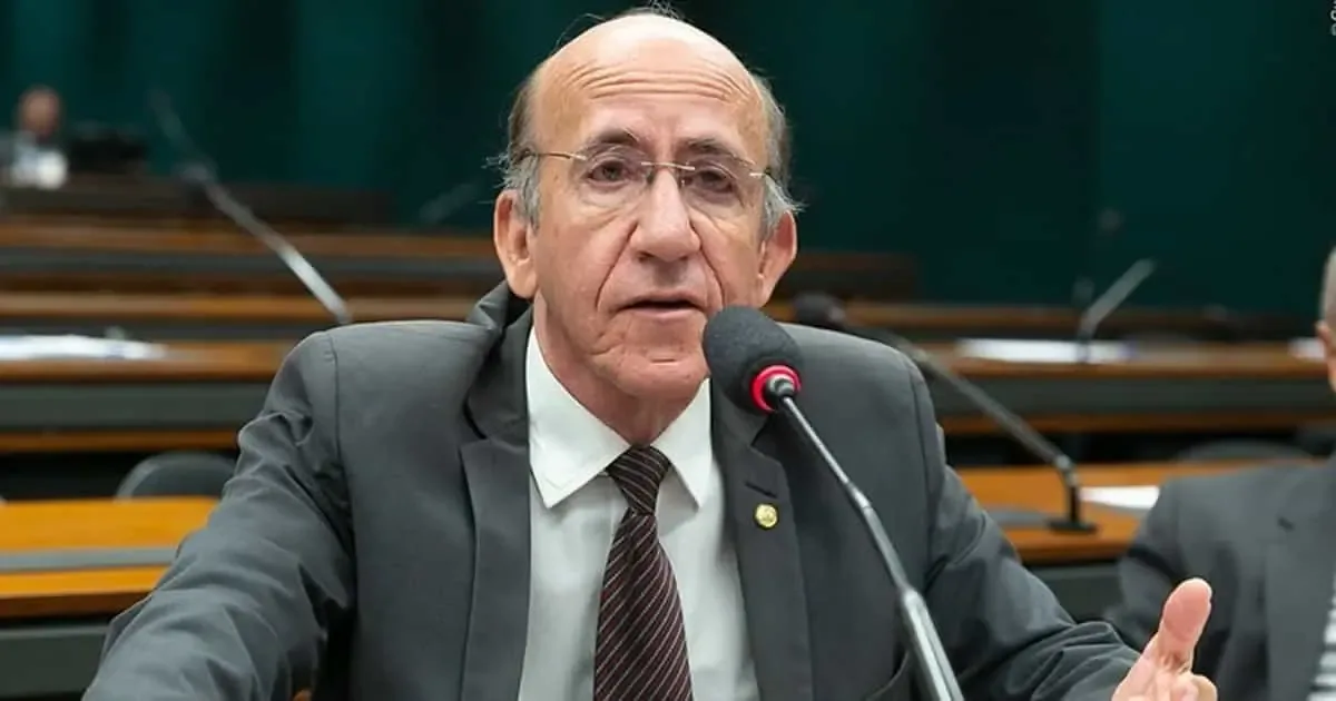 Justiça manda vereador apagar publicação contra Rubens Otoni por propaganda antecipada