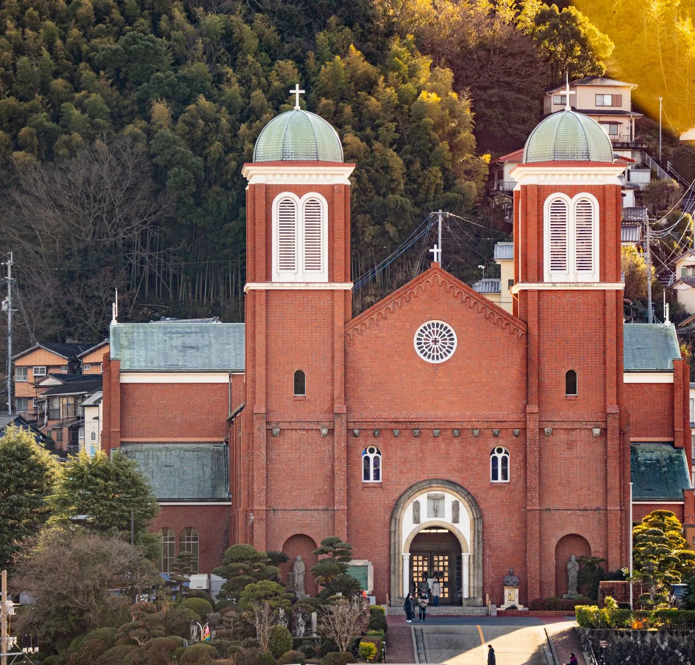 Perguntas e respostas: O Impacto do Terremoto em Kyushu e as Reações Globais