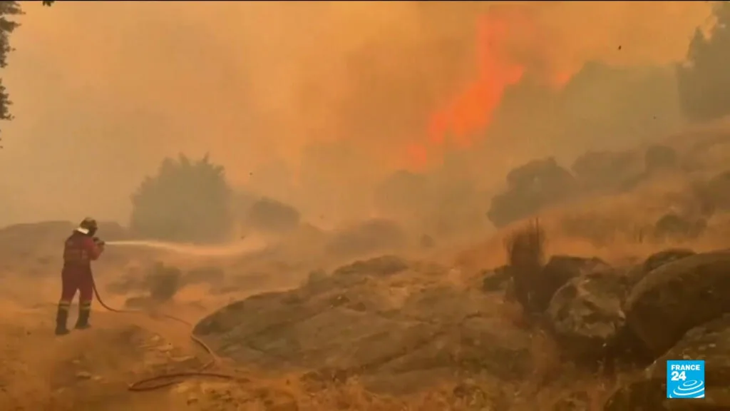 Espanha enfrenta dificuldades para conter incêndios: 60 mil evacuados em torno de Madrid
