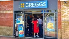 Greggs registra alta de 20% nos lucros após aposta em produtos saudáveis