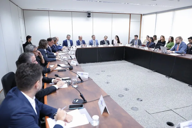 ABEP critica proposta do TSE sobre selo para pesquisas eleitorais