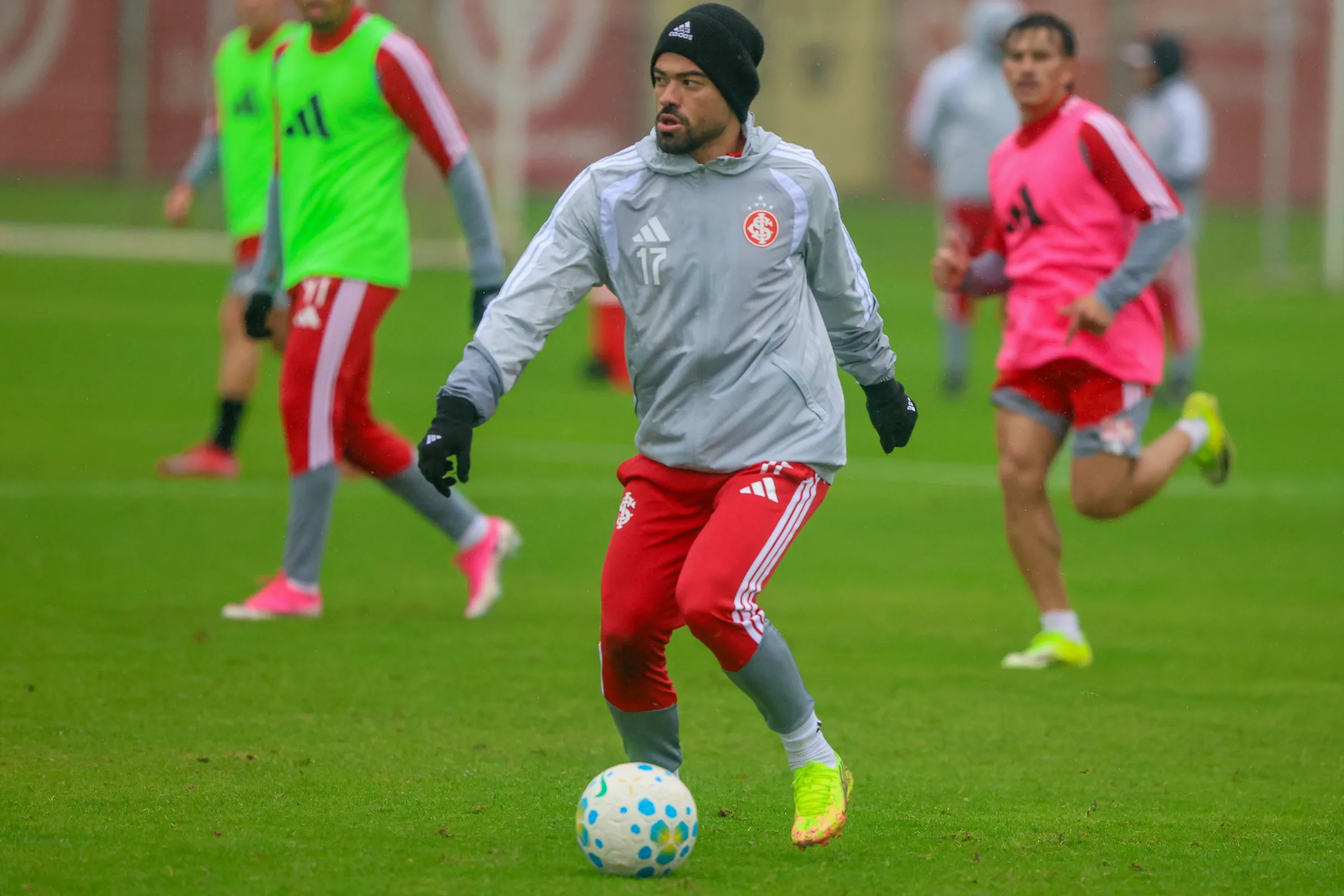 Bruno Tabata, reserva mais utilizado do Inter, pode deixar o clube