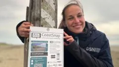 Visitantes de praia se tornam cientistas cidadãos em projeto de monitoramento costeiro