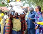 Uganda inicia distribuição de alimentos de emergência após mortes por fome