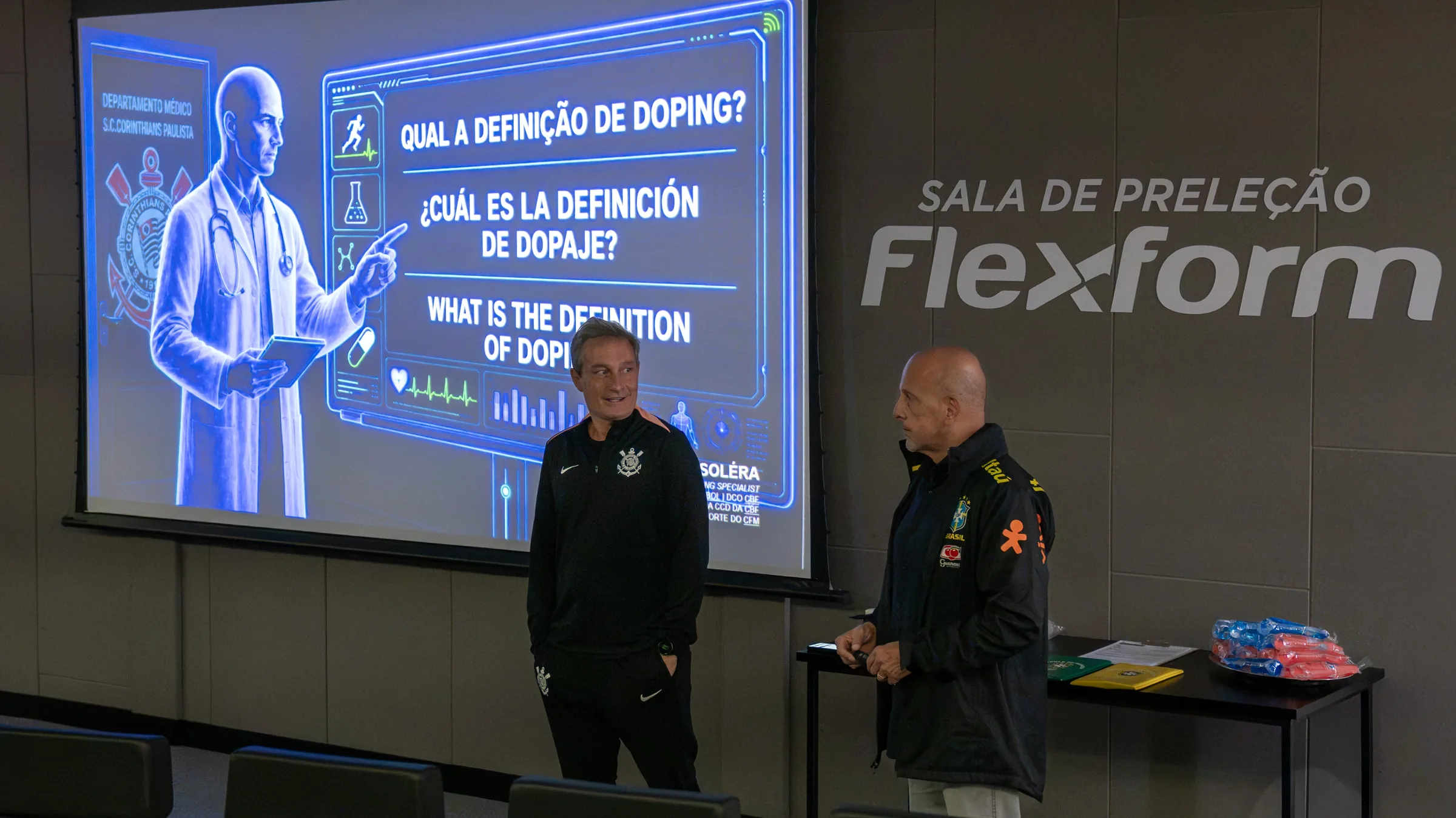 Corinthians realiza treino e palestra antidoping no CT Joaquim Grava