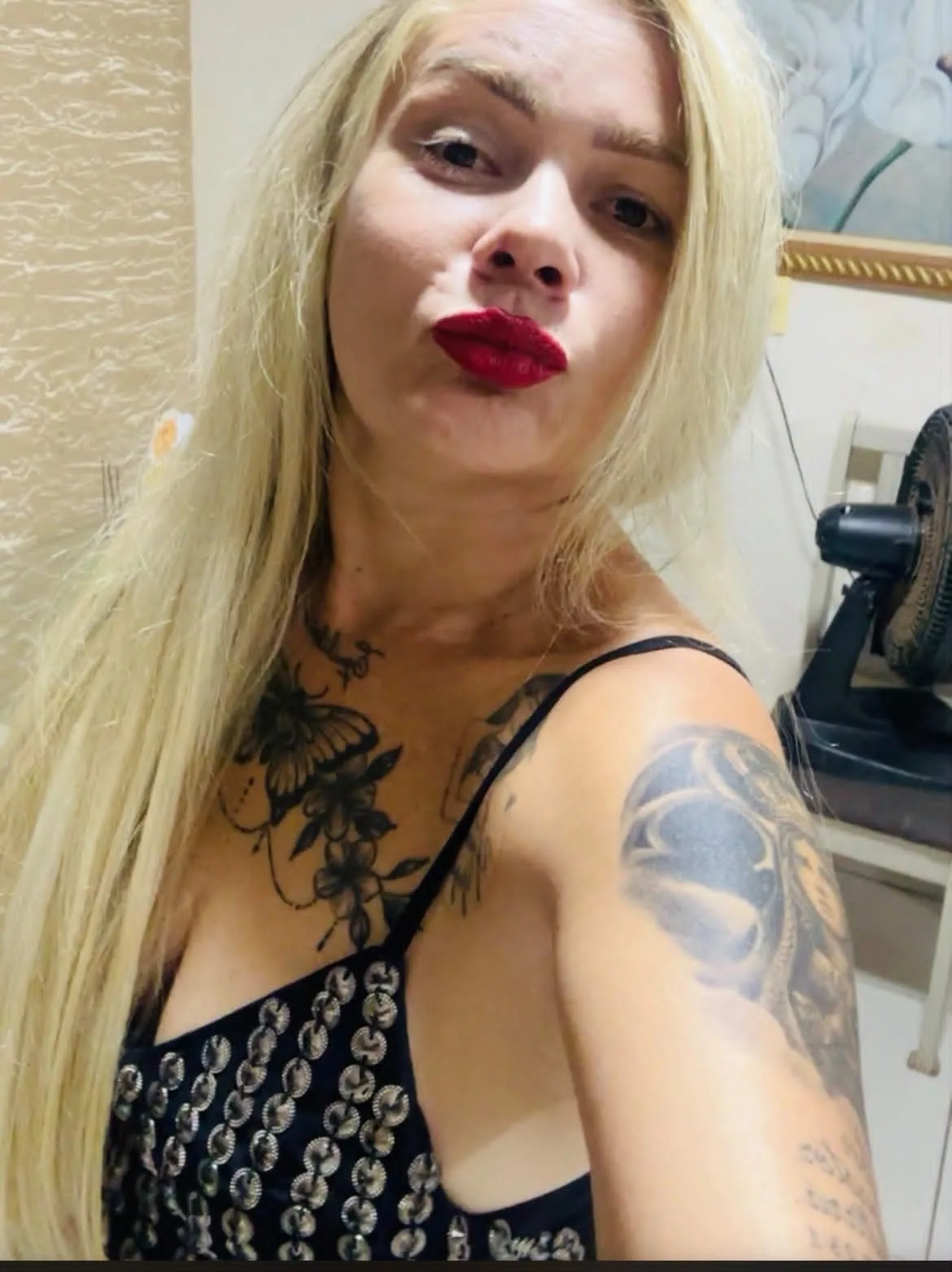 Mulher é morta a tiros no Sertão da PB e suspeitos são presos