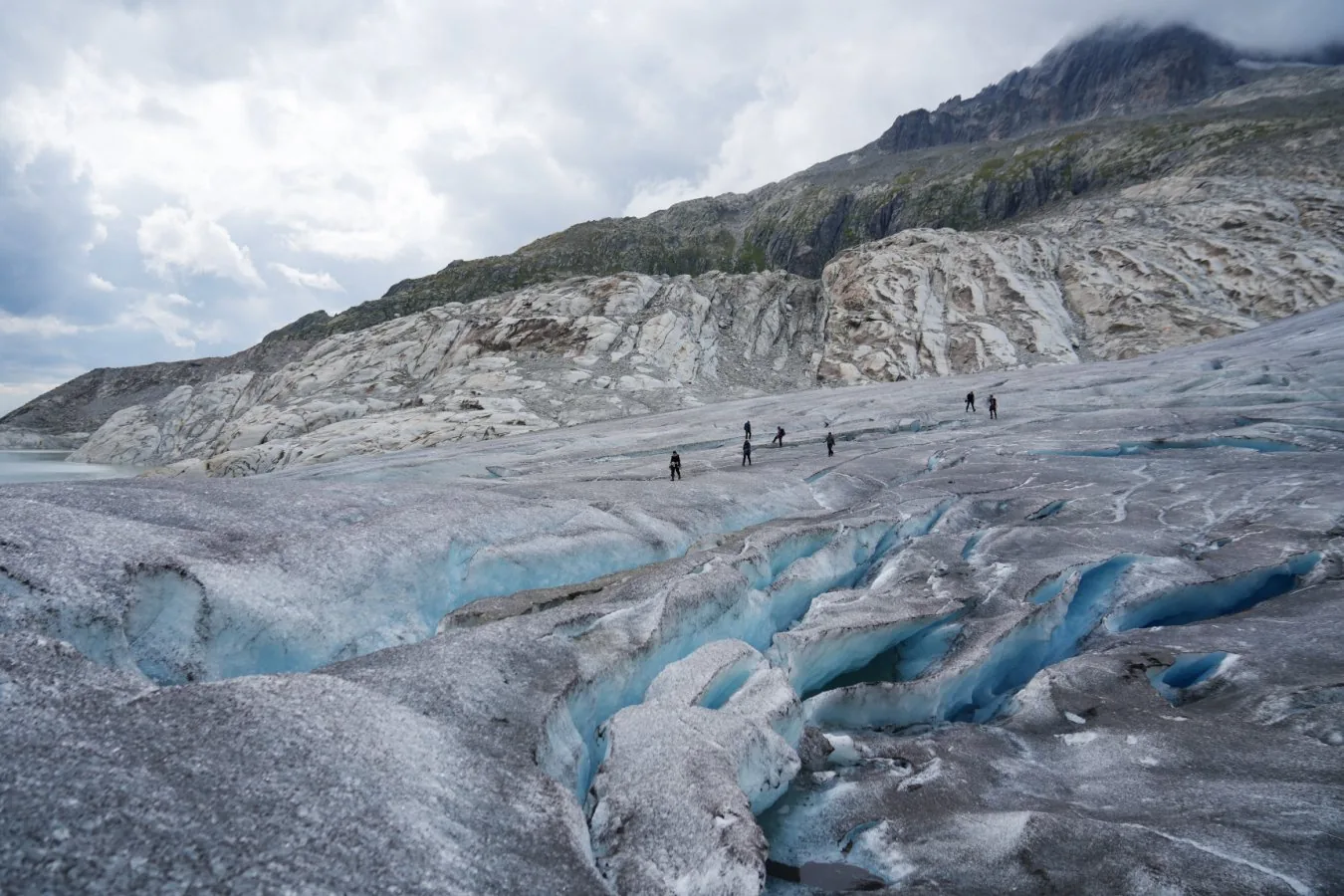 Glacíeres alpinos registram perda recorde de gelo