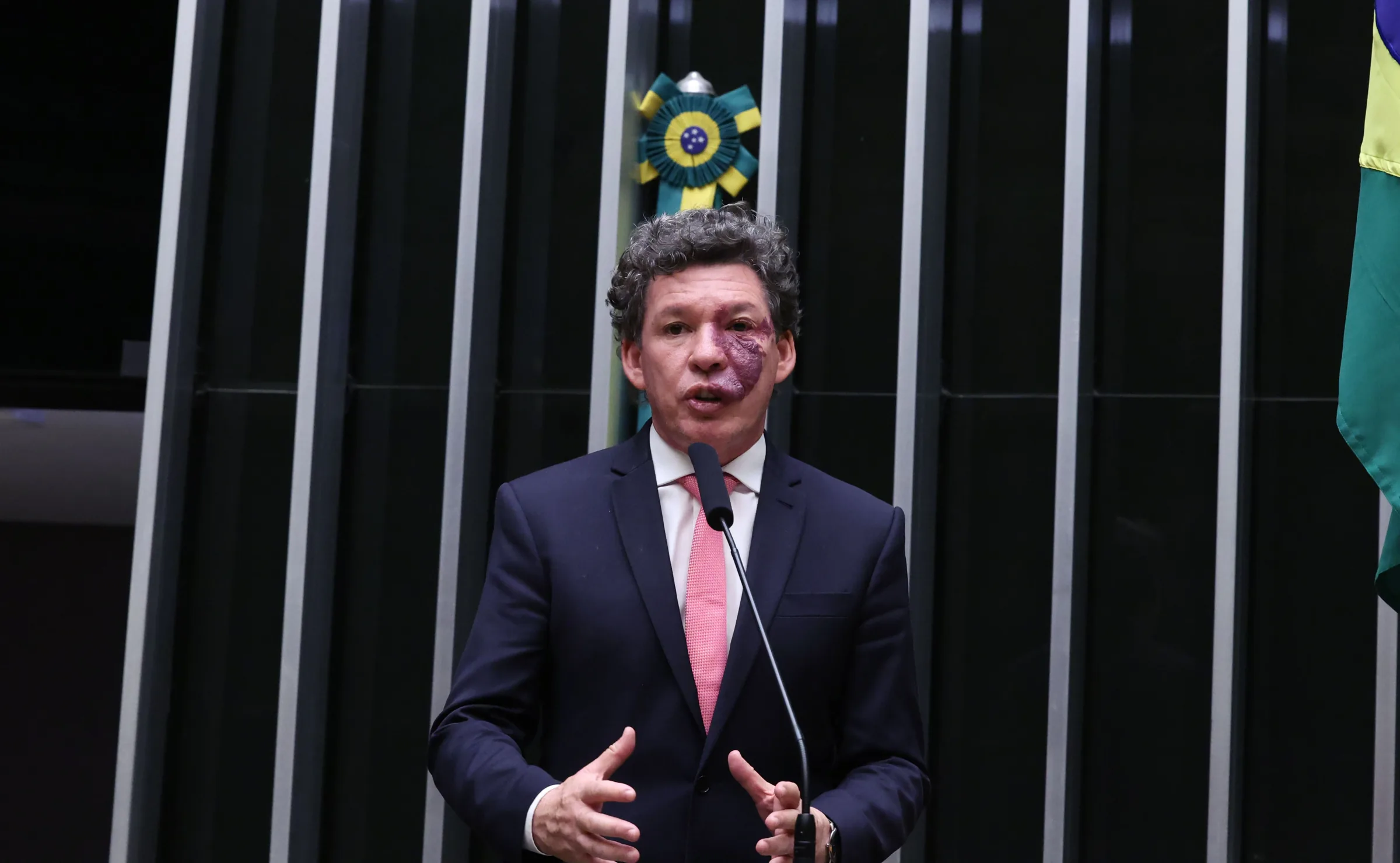 Congresso antecipa comissão da MP da taxa das blusinhas após reunião de Lula, Alcolumbre e Motta
