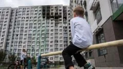 Kyiv enfrenta alertas de ataques aéreos recorde