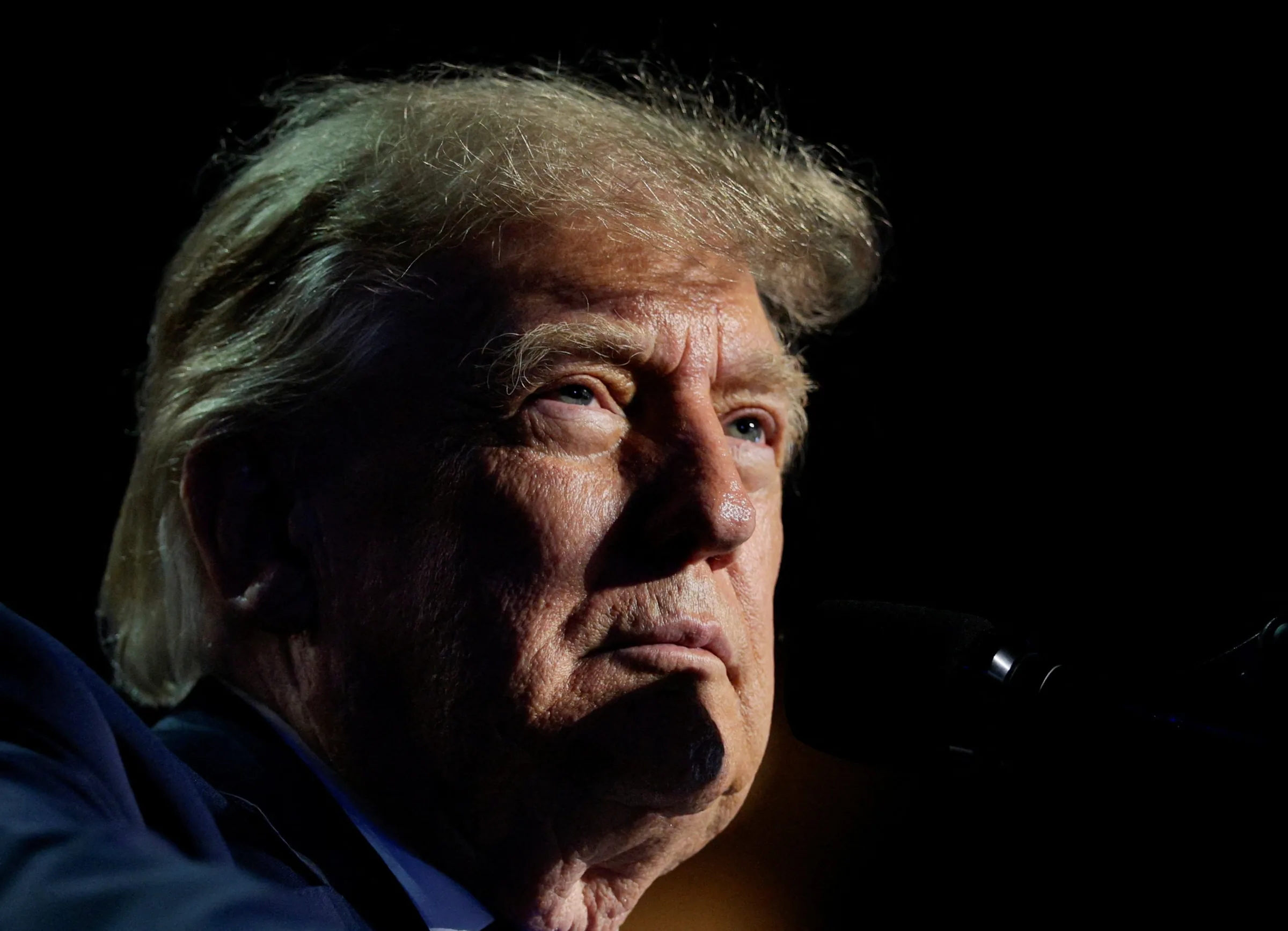 Trump promete dividendos de US$ 5 mil a adultos americanos em caso de vitória republicana