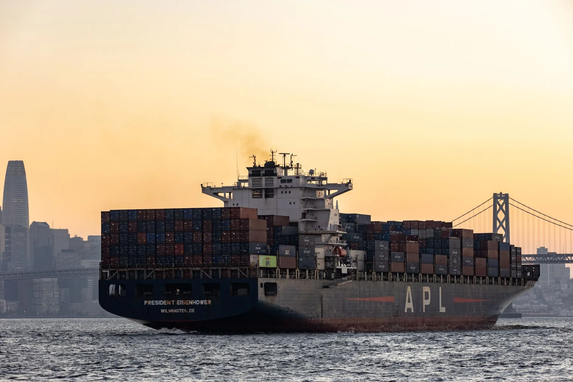 Grupos empresariais americanos alertam contra banimento de exportação de diesel