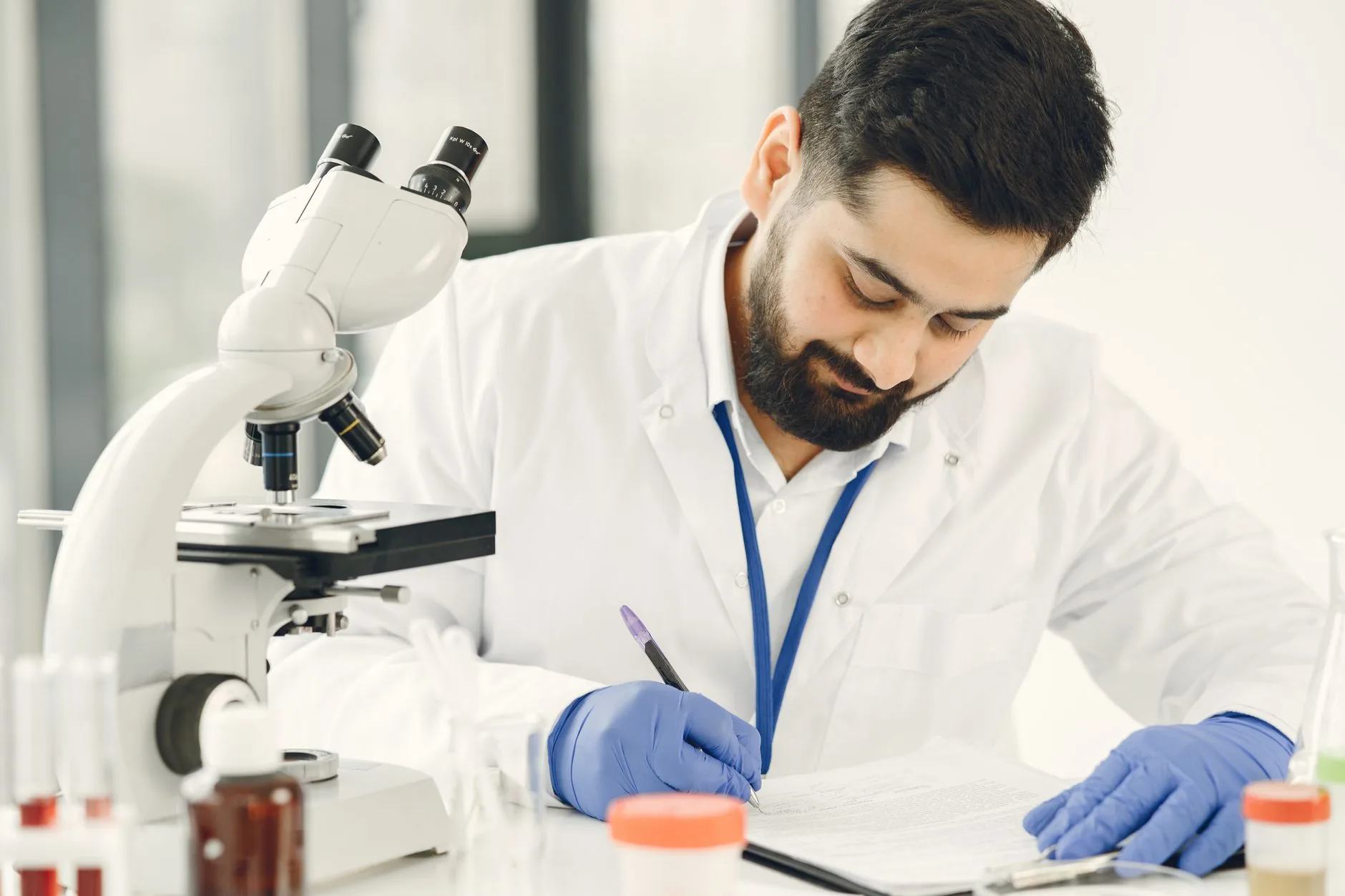 Associações questionam novas regras para cannabis medicinal