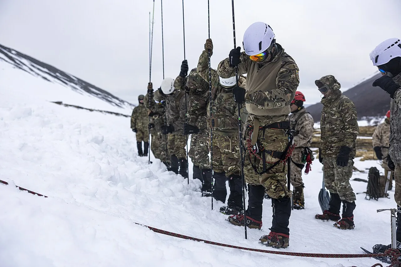 Avalanche mata ao menos 11 alpinistas no Cáucaso, na Rússia