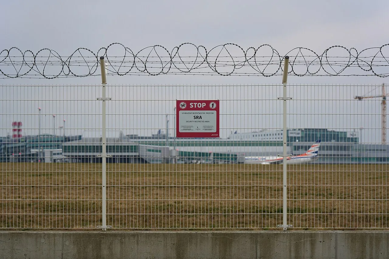 Luxembourg airport suspensa por suspeitas de voo de drone
