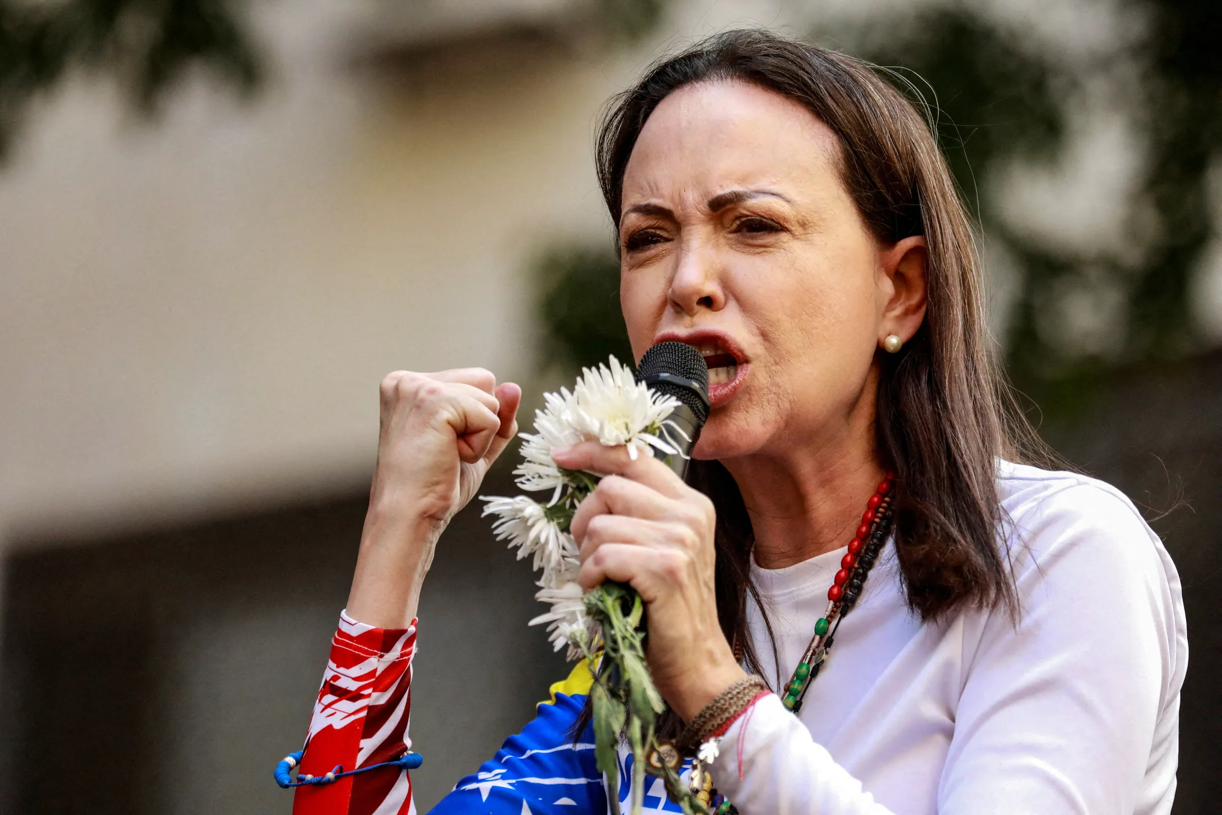 Líder opositora venezuelana é impedida de retornar ao país