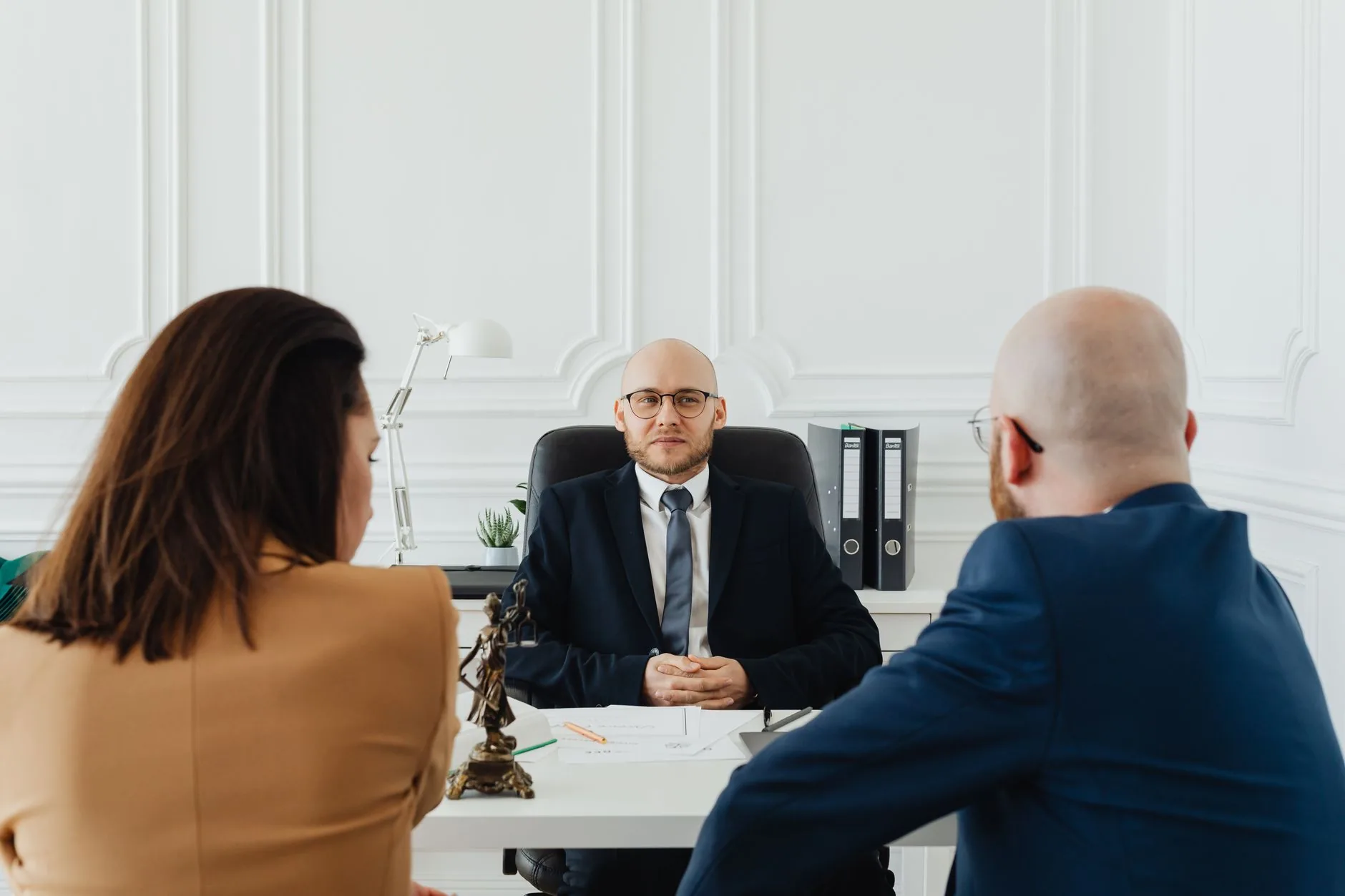 Empresas lançam pesquisa para entender como clientes escolhem advogados