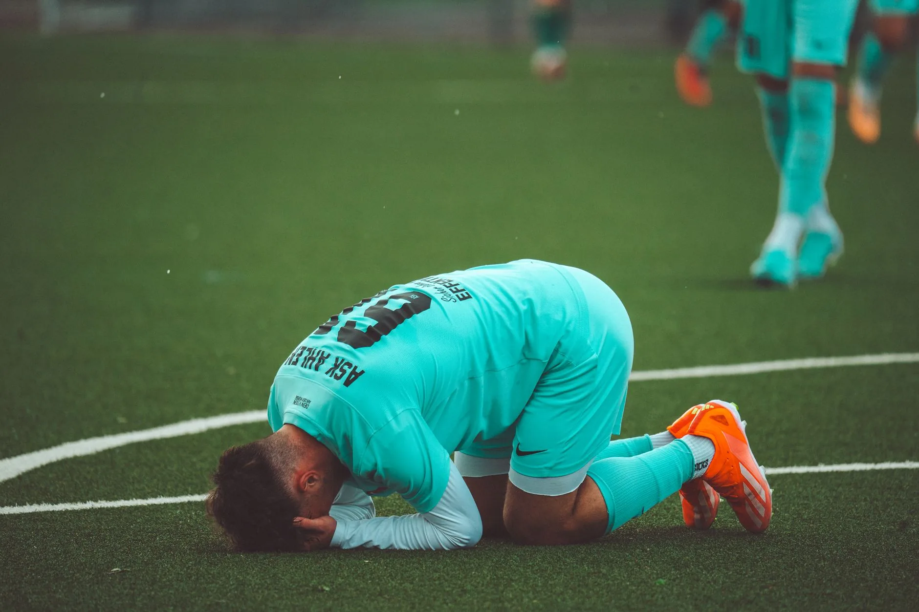 Análise: O Impacto da Derrota e Cobrança no Desempenho dos Jogadores