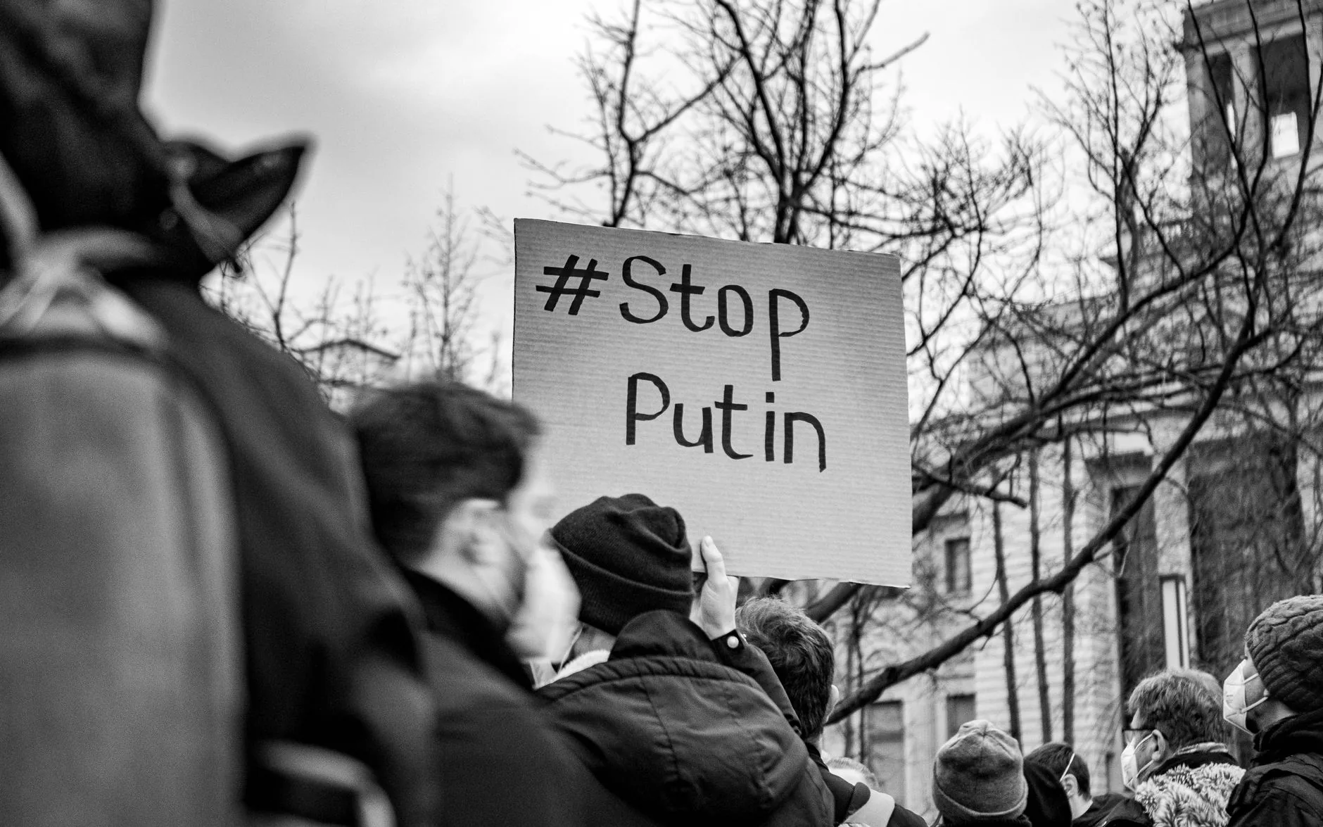 Trump administra contatos com Moscou mesmo em meio à guerra ucraniana