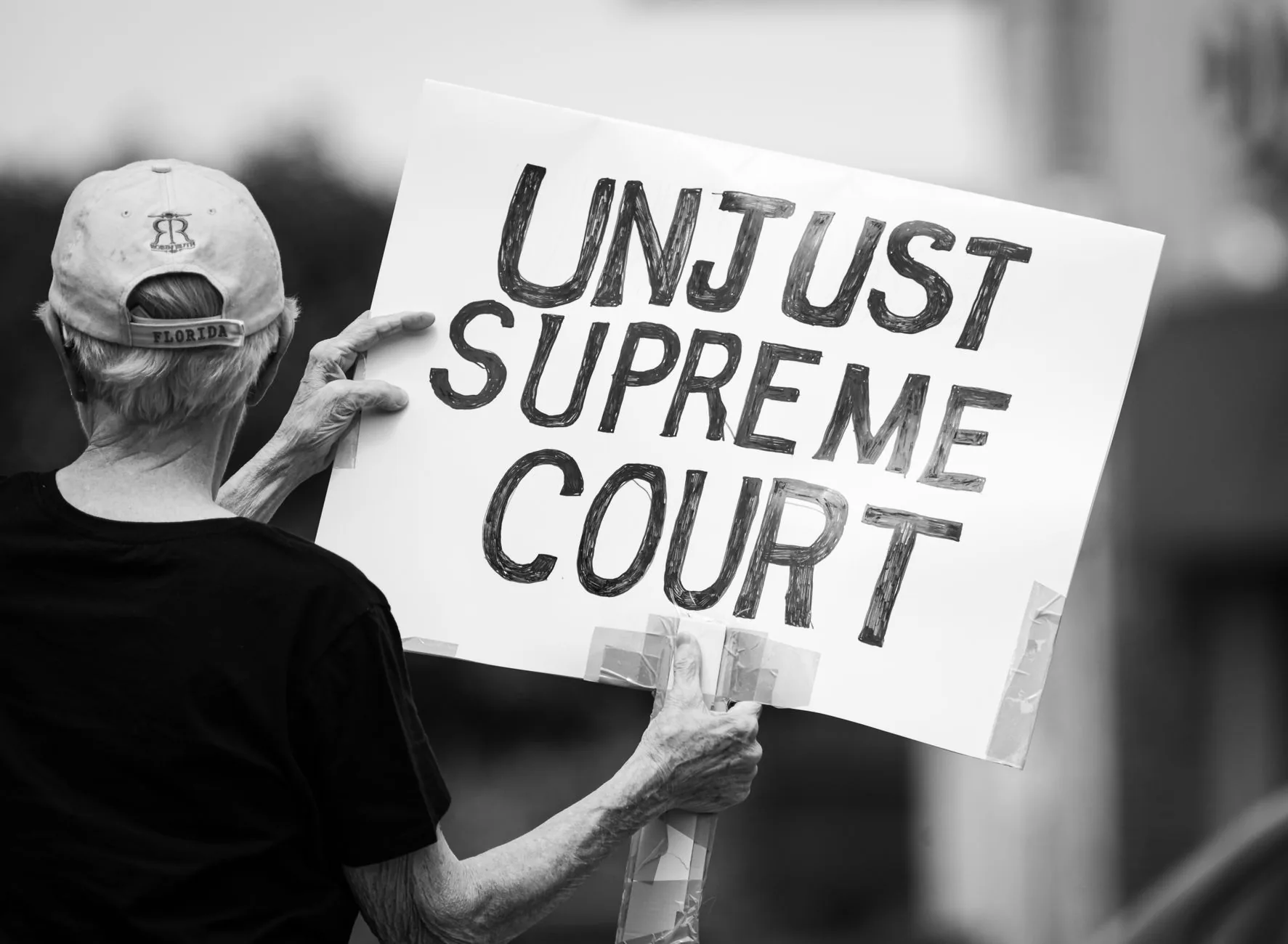 Supremo Tribunal Federal cancela sessões após crise política