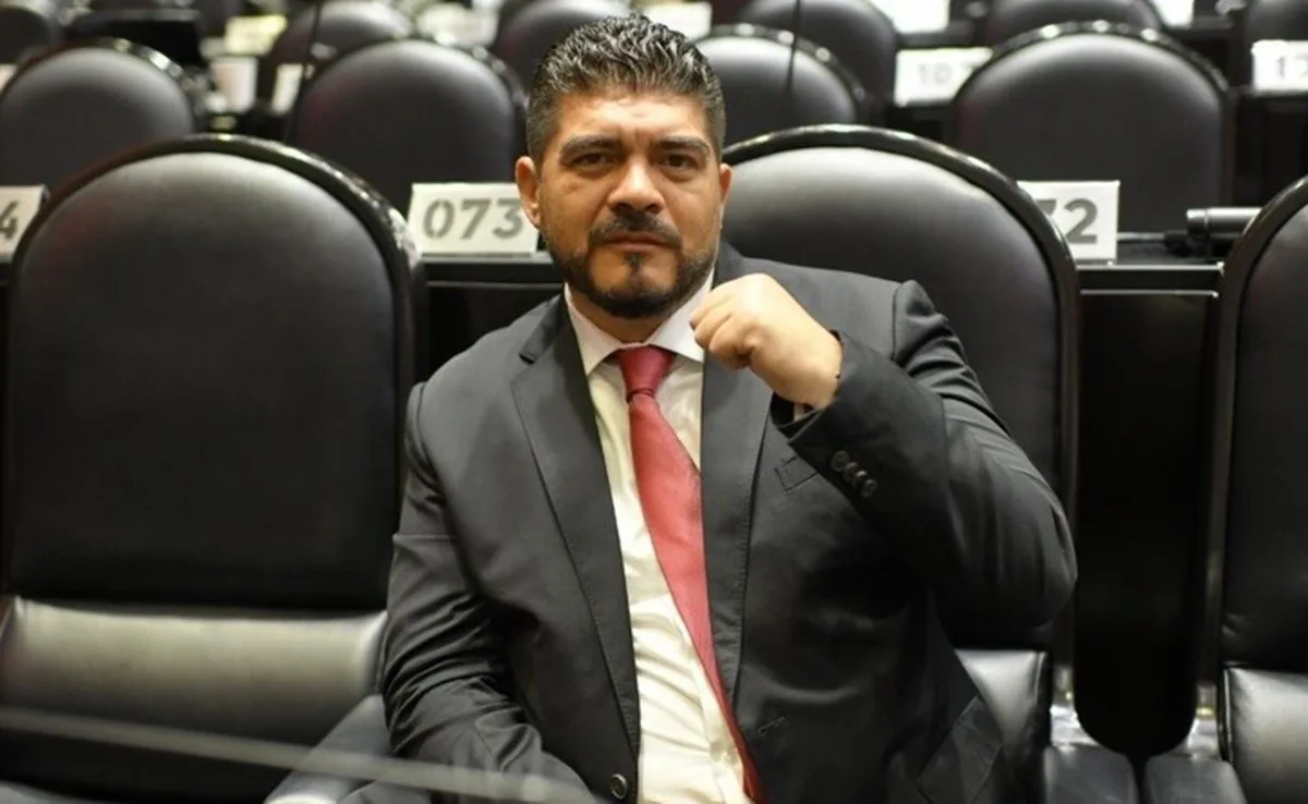 Deputado federal mexicano é encontrado morto em carro
