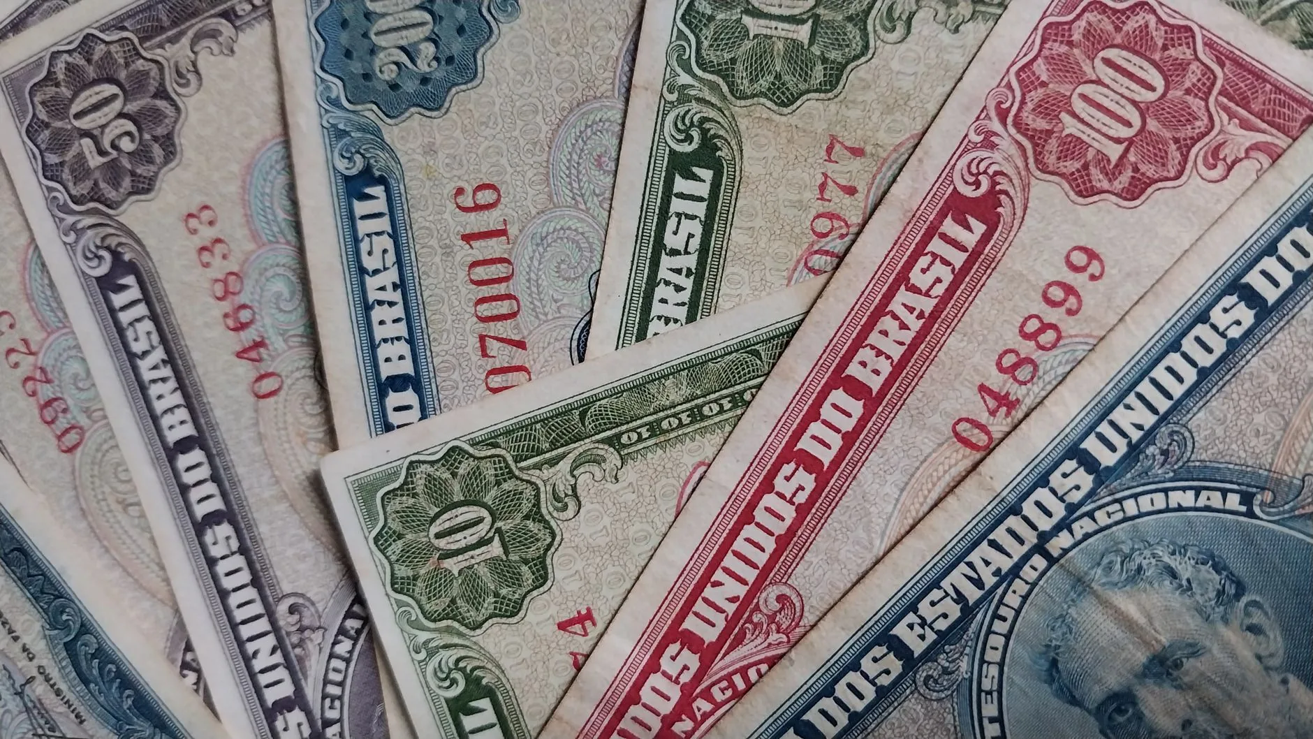 Contexto: Desenvolvimentos e Perspectivas na Economia Brasileira