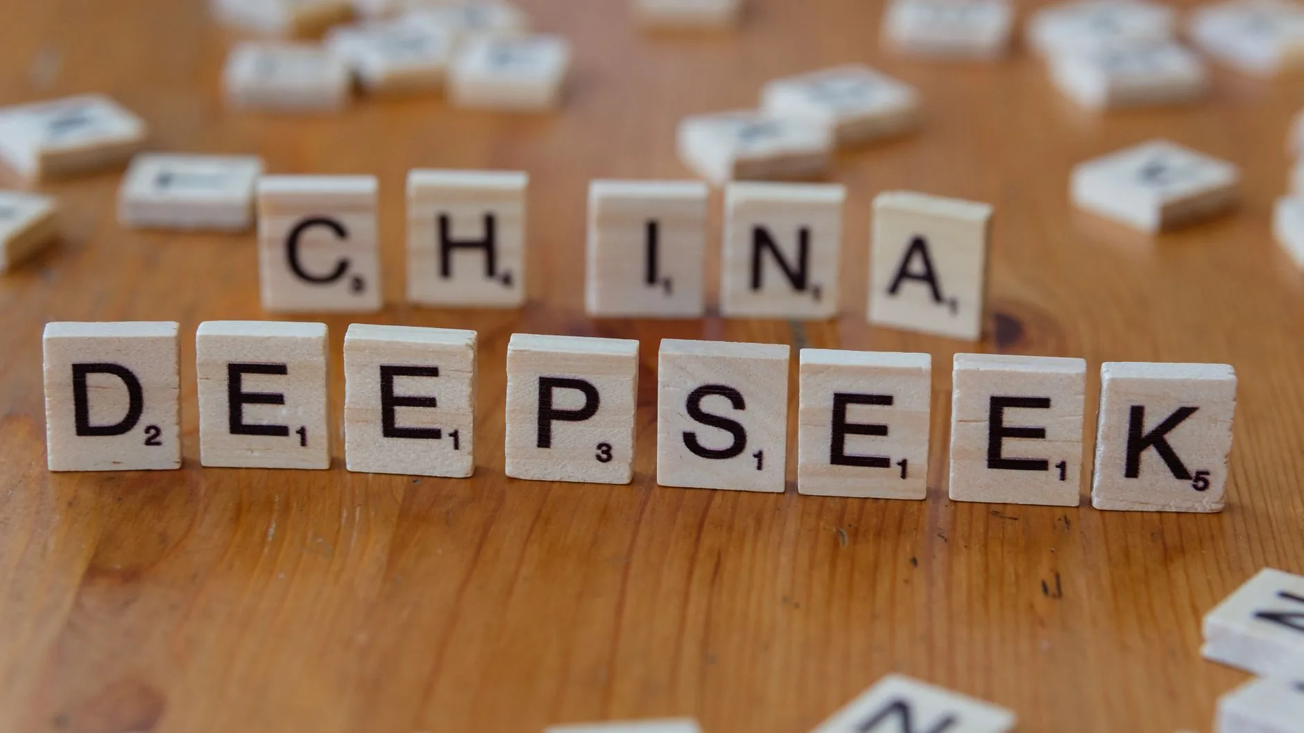 China e EUA acordam canal para incidentes de segurança em IA