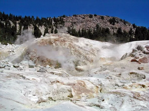 Ancient Rocks Reveal Water Fuelled Volcanoes 3 Billion Years Ago