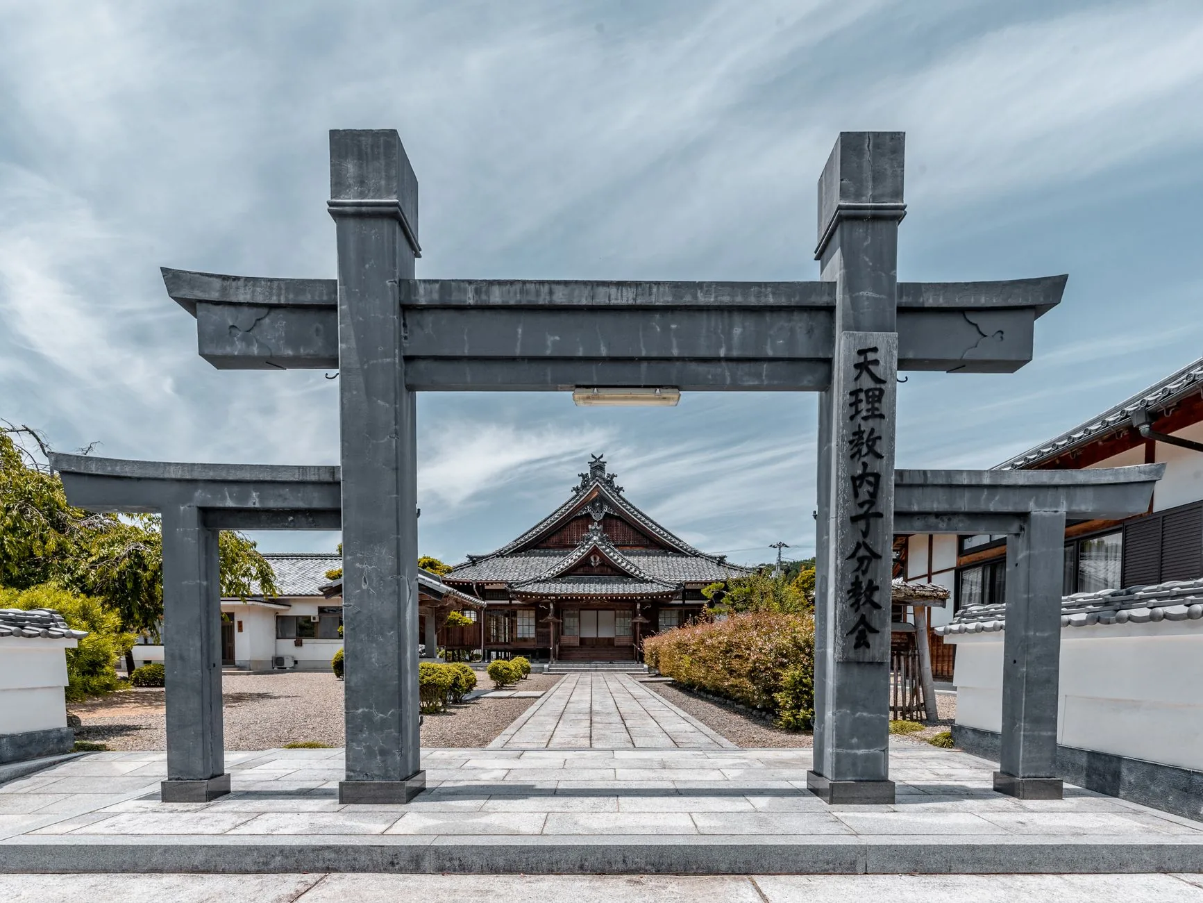 Templos japoneses abandonados buscam novas formas de sobrevivência