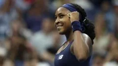 Gauff vence US Open após reabilitar serviço