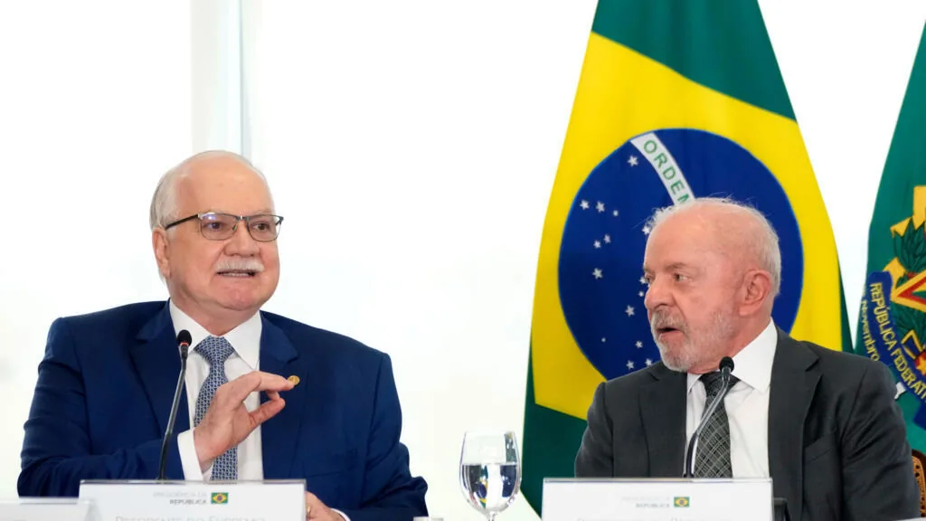 Presidente do STF suspende decisões conflitantes entre juízes